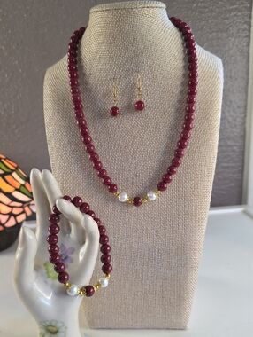 Wine Red Bead Necklace, Bracelet & Earring Set - Elegant Women's Jewelry